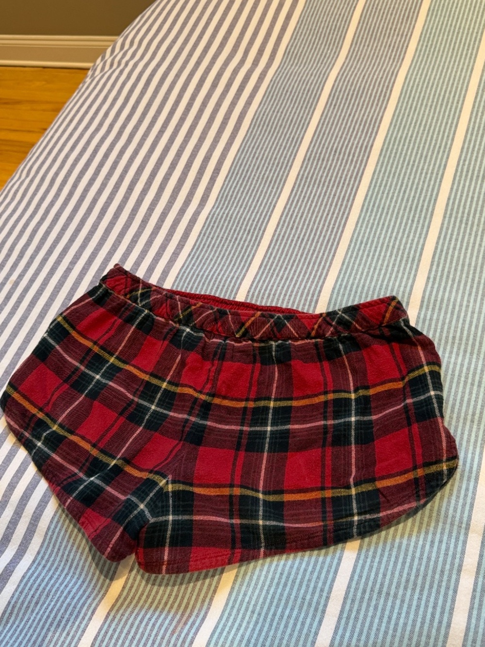 SKIMS Flannel Sleep Drawstring Short Size M Holiday Brick - Picture 7 of 8